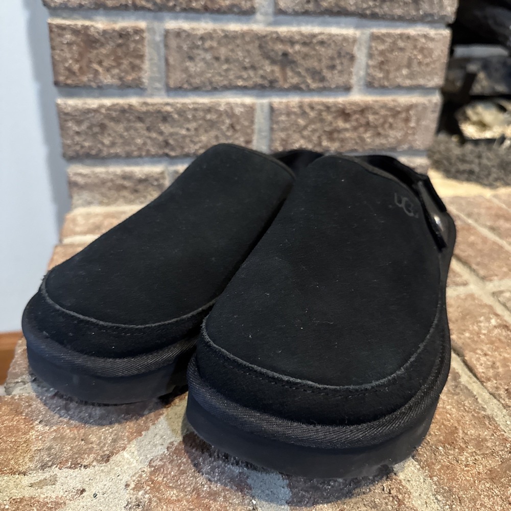 UGG Goldencoast Clog Men's Size 11 Sandal Black Suede M/1142172 #648 - Picture 2 of 16